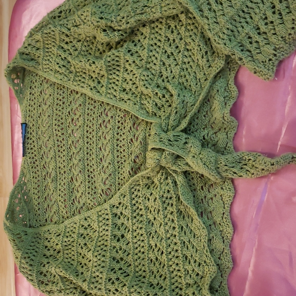 Top - Picture 2 of 8